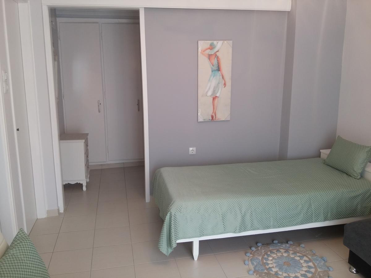 Sea View Apartments Near Athens Airport 02 Артемида Екстериор снимка